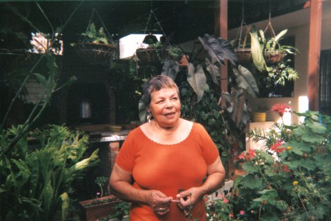 Entre las flores_blog.jpg